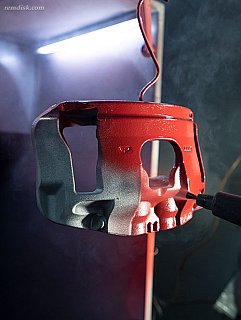 Процесс покраски суппортов